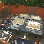 Mira דירה ביוגראד נה מורו