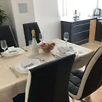 Mira Апартаменты