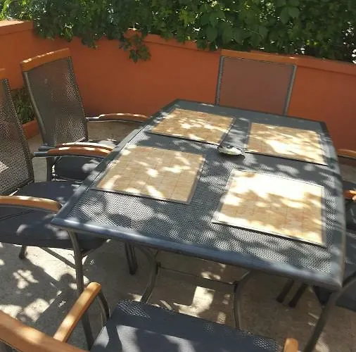 Mira Apartman Biograd Na Moru