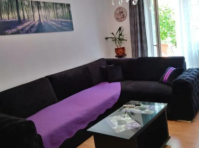 Mira Apartman