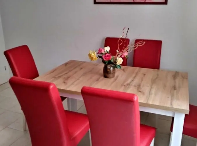 Apartman Mira *