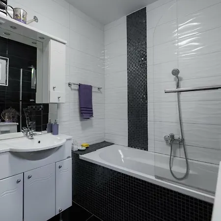 Mira Apartman