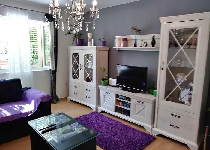 Mira Apartment