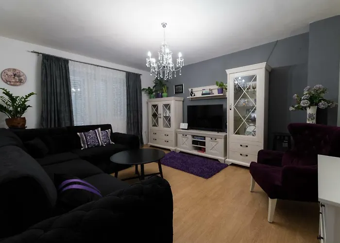 Mira Apartment *